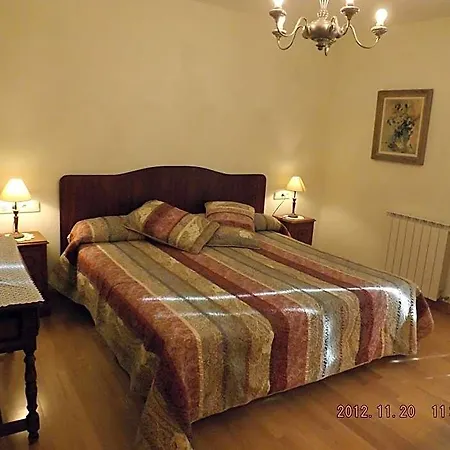 Hotel Azkue *